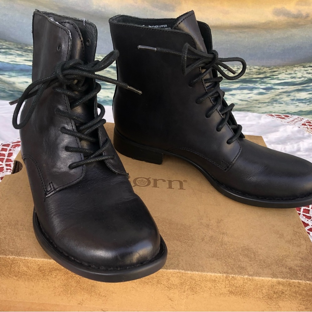 BORN “Orlene” adult or children’s short boots, new in box